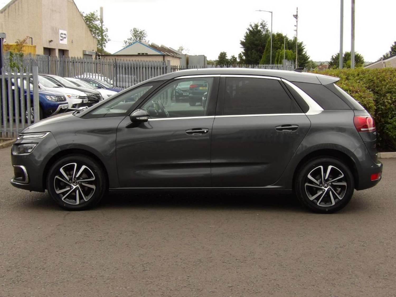 Used Citroen C4 Picasso 2017 for sale - 76602148: Photo 4