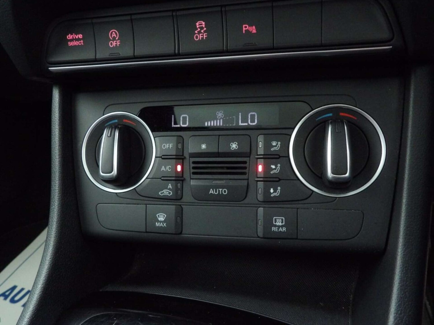 Used Audi Q3 2017 for sale - 77289432: Photo 28