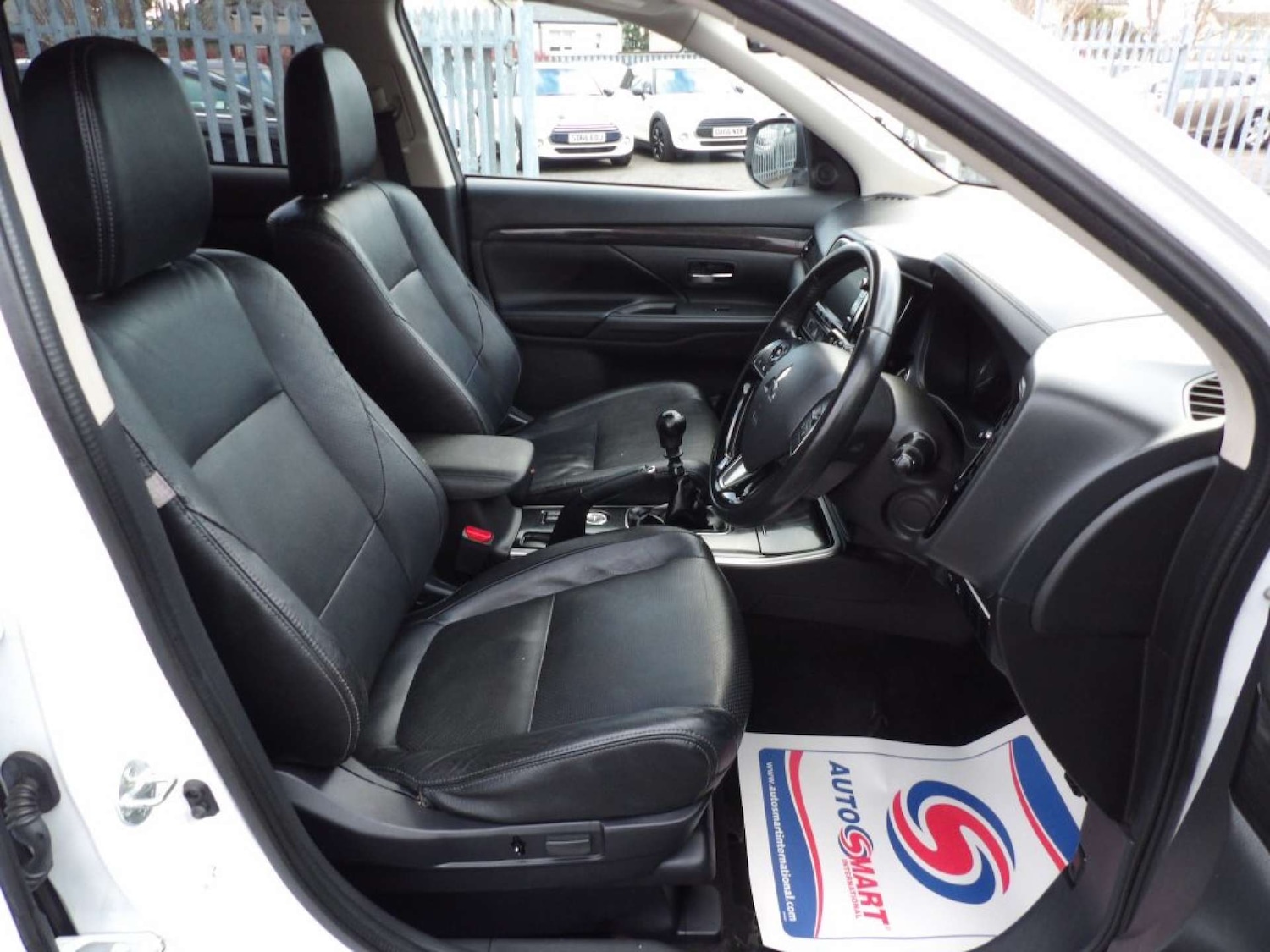 Used Mitsubishi Outlander 2017 for sale - 77198028: Photo 11