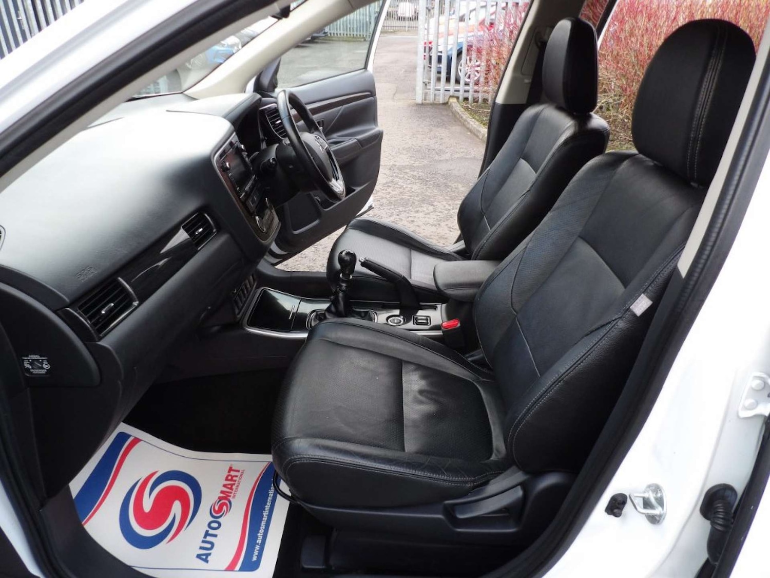 Used Mitsubishi Outlander 2017 for sale - 77198028: Photo 16