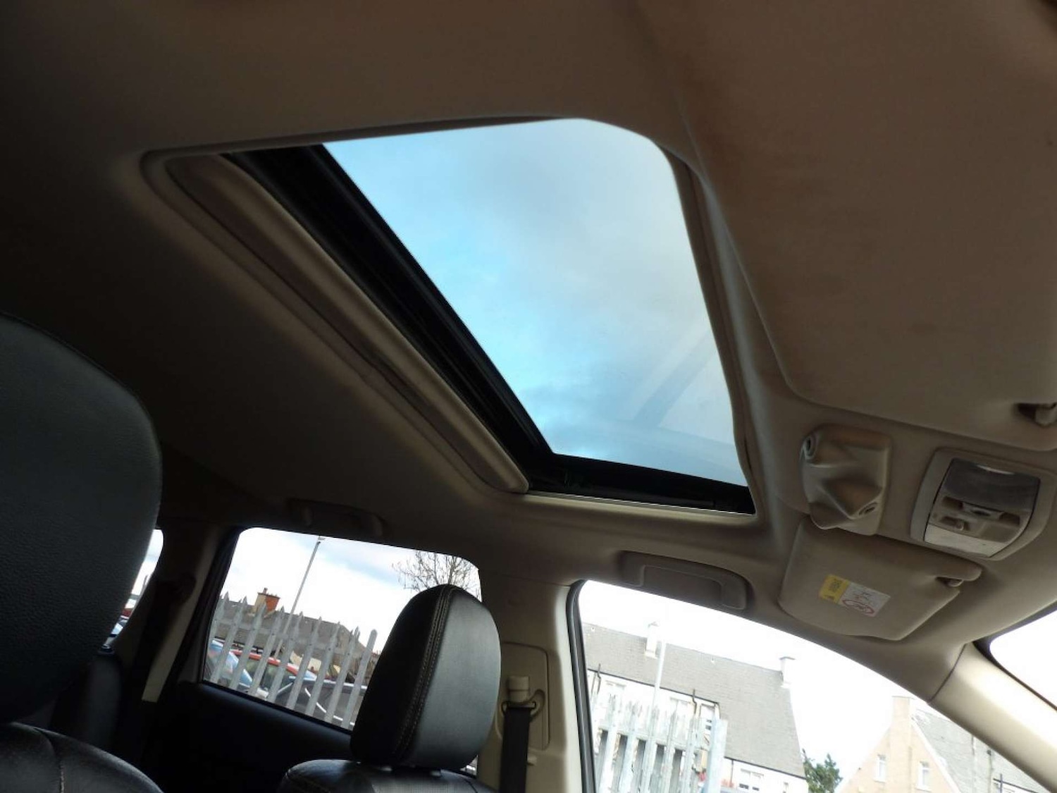 Used Mitsubishi Outlander 2017 for sale - 77198028: Photo 24