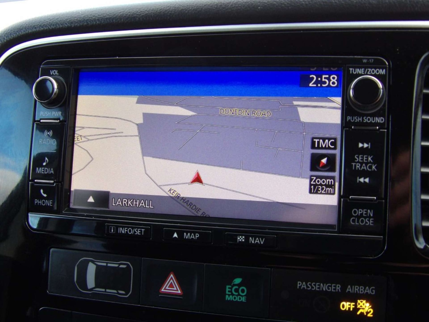 Used Mitsubishi Outlander 2017 for sale - 77198028: Photo 33