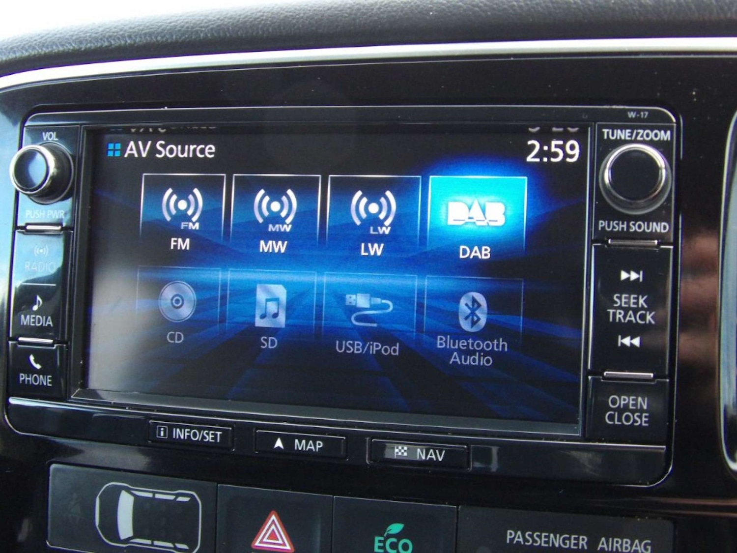 Used Mitsubishi Outlander 2017 for sale - 77198028: Photo 35