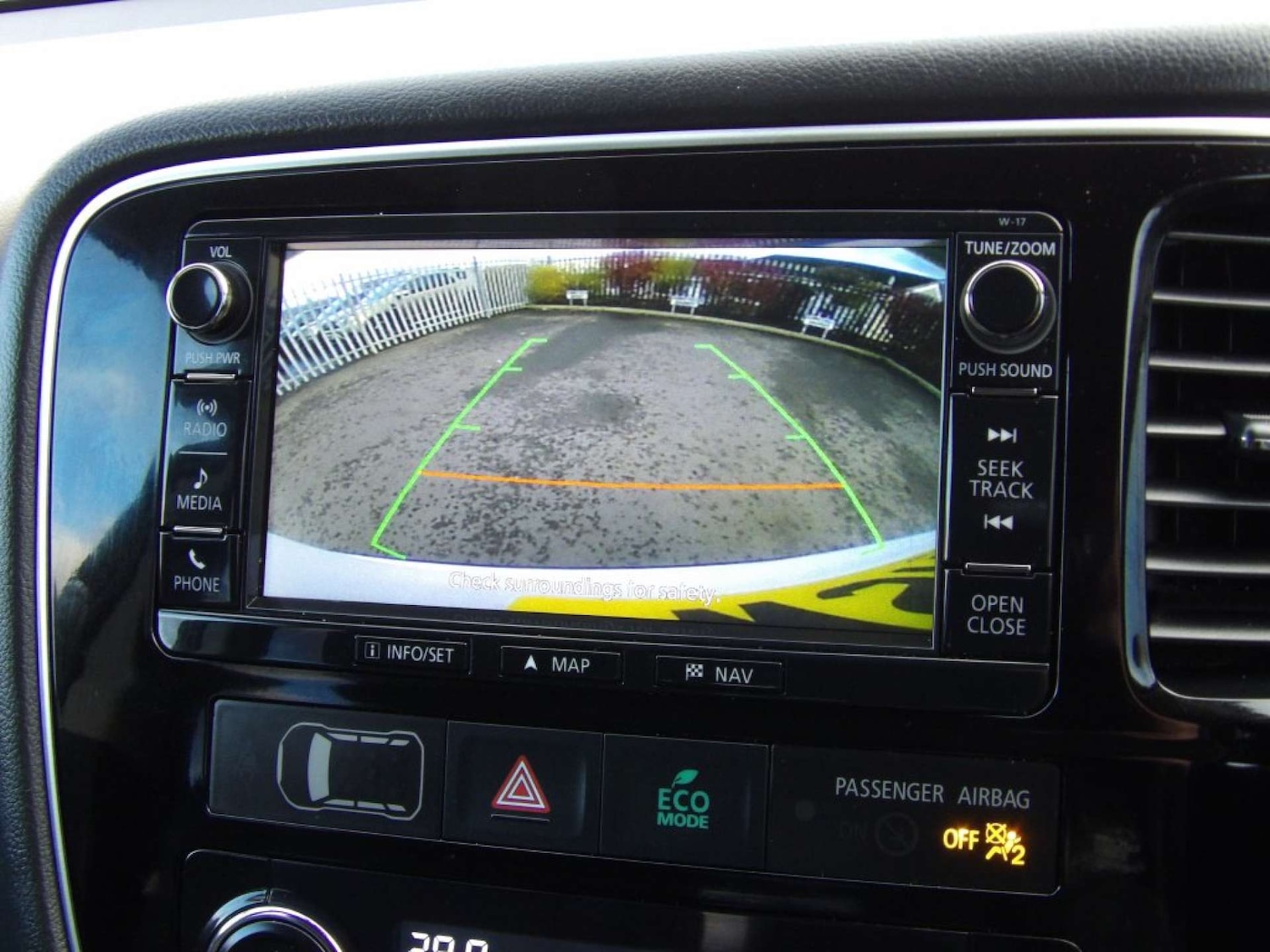 Used Mitsubishi Outlander 2017 for sale - 77198028: Photo 38