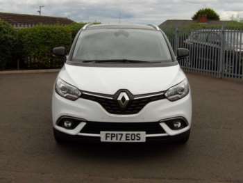 Used Renault Grand Scenic 2017 for sale - 75444841: Photo