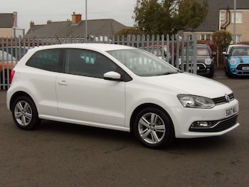 Used Volkswagen Polo 2017 for sale - 76600909: Photo