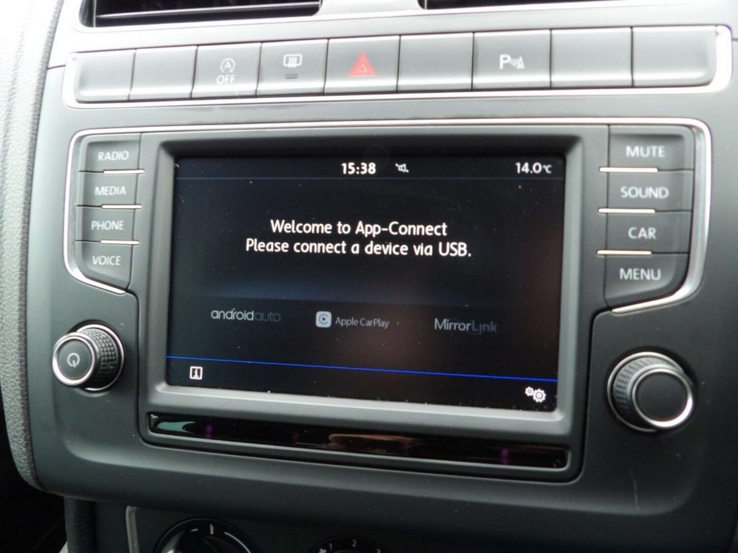 Used Volkswagen Polo 2017 for sale - 76600909: Photo 28