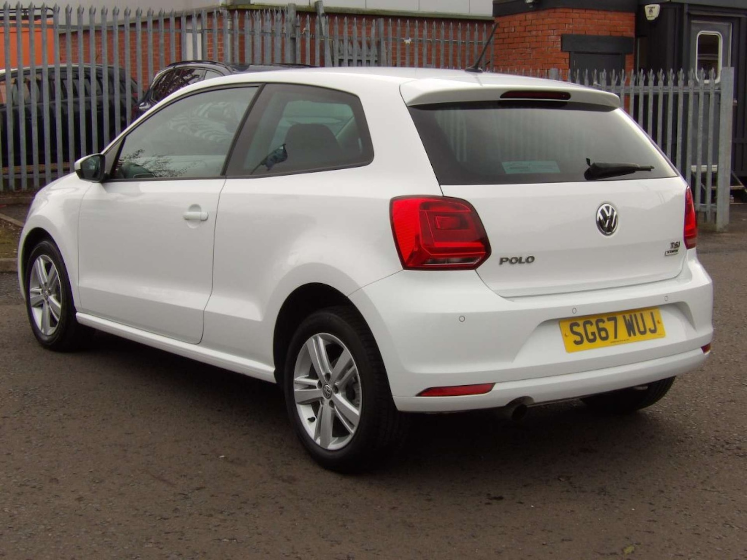 Used Volkswagen Polo 2017 for sale - 76600909: Photo 5