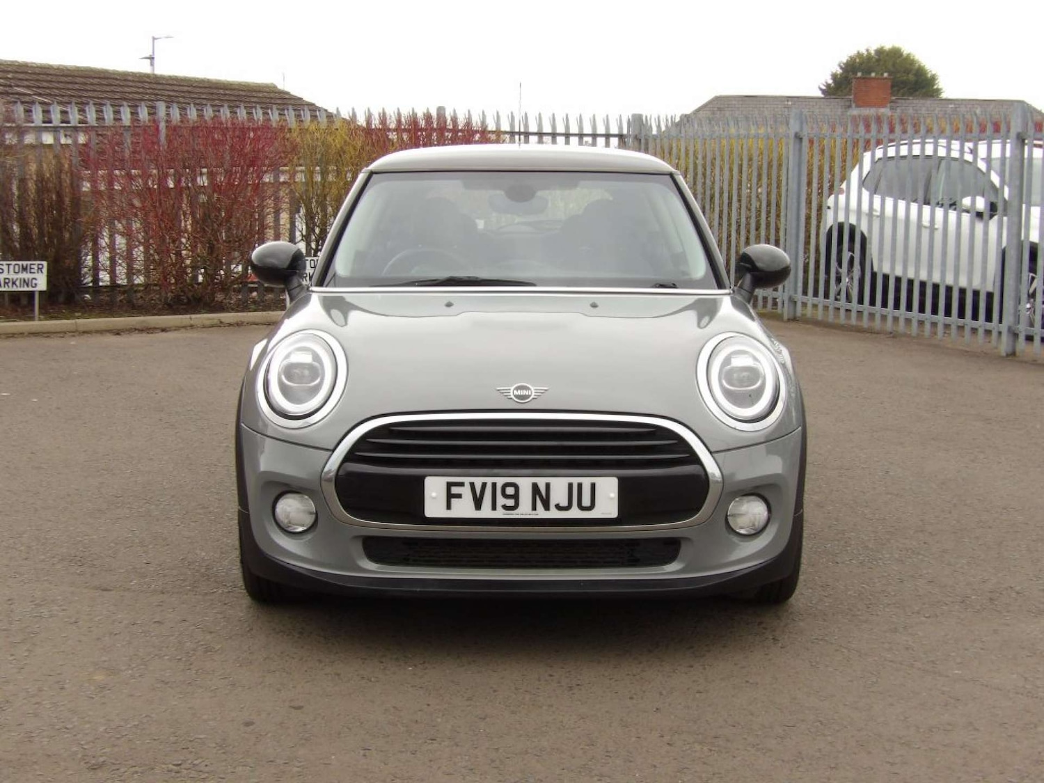 Used MINI Hatch 2019 for sale - 77682111: Photo 2