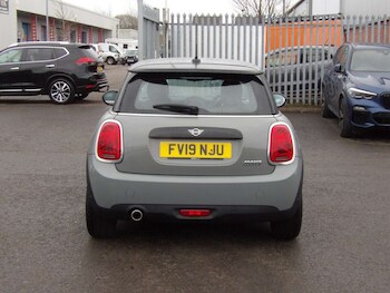 Used MINI Hatch 2019 for sale - 77682111: Photo