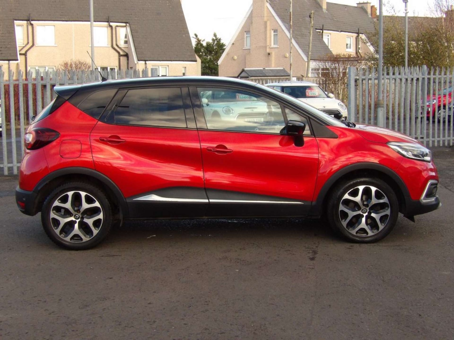 Used Renault Captur 2019 for sale - 76583413: Photo 1