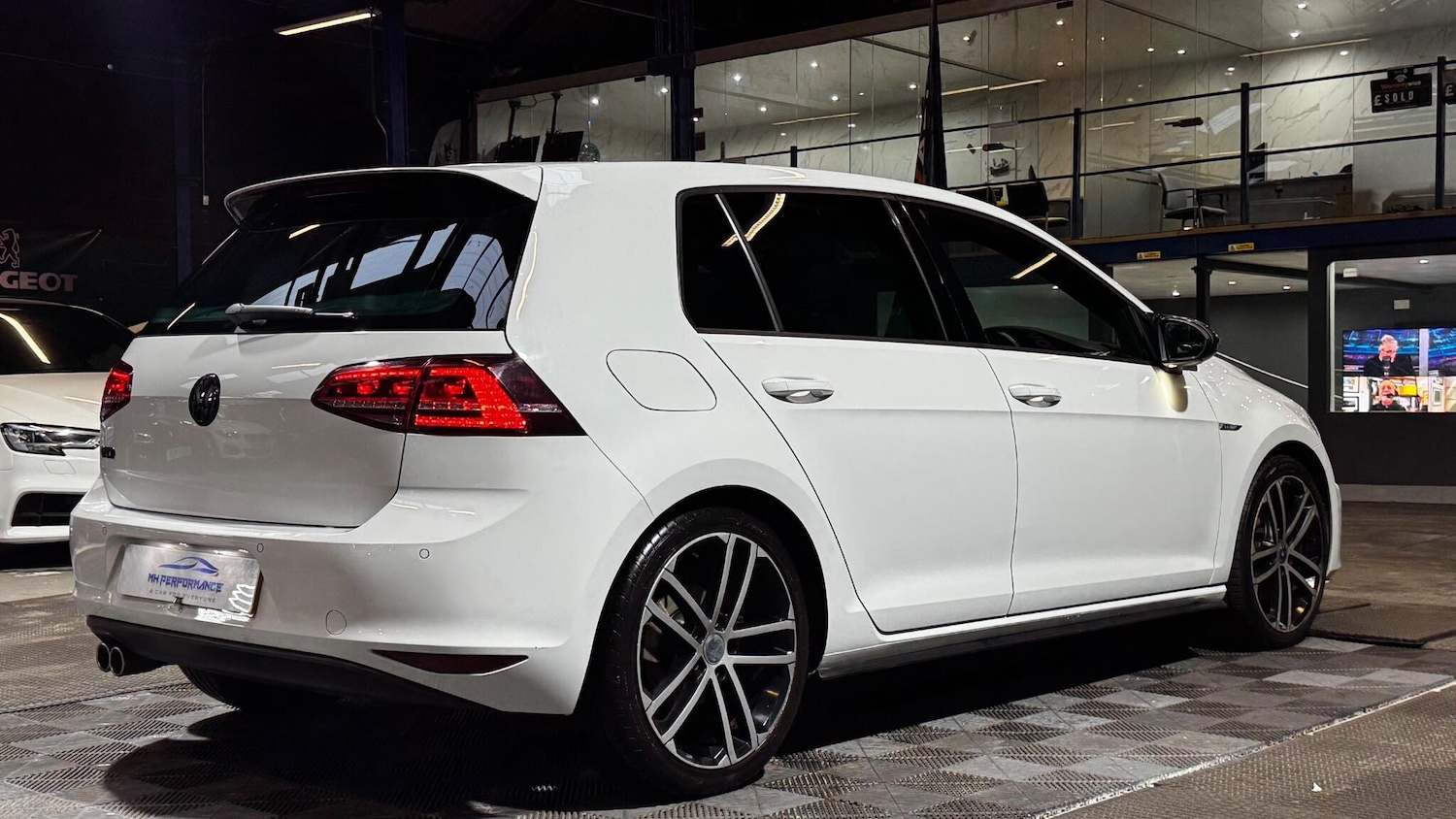 Used Volkswagen Golf 2014 for sale - 77454873: Photo 14