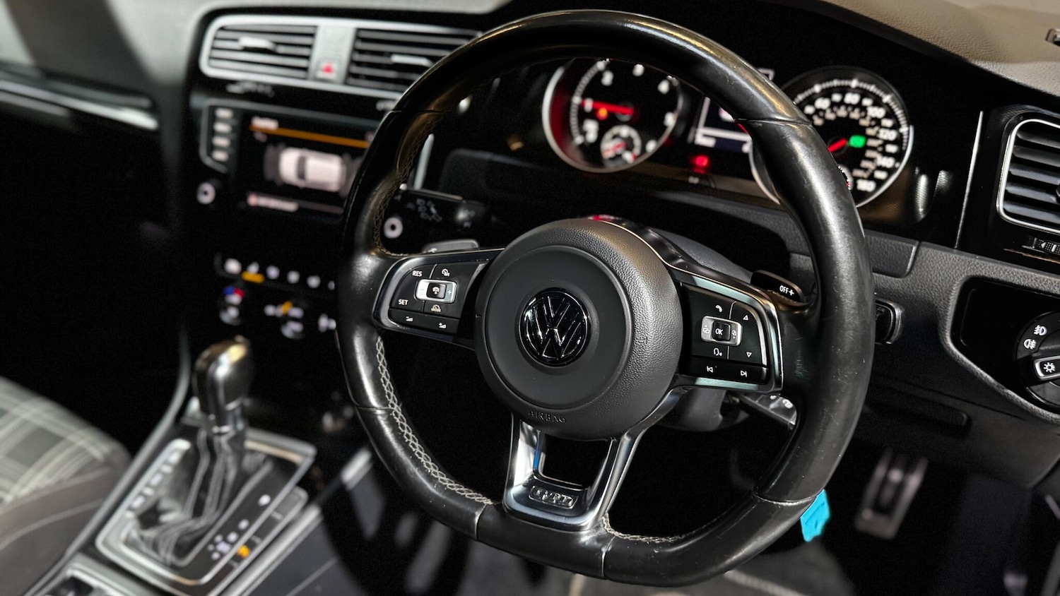 Used Volkswagen Golf 2014 for sale - 77454873: Photo 21