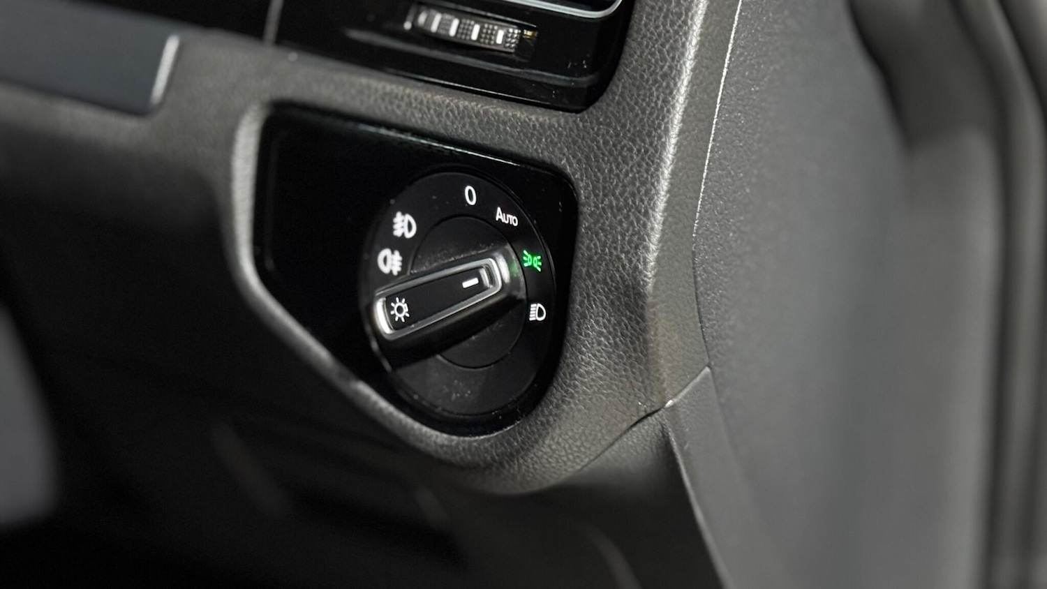 Used Volkswagen Golf 2014 for sale - 77454873: Photo 43