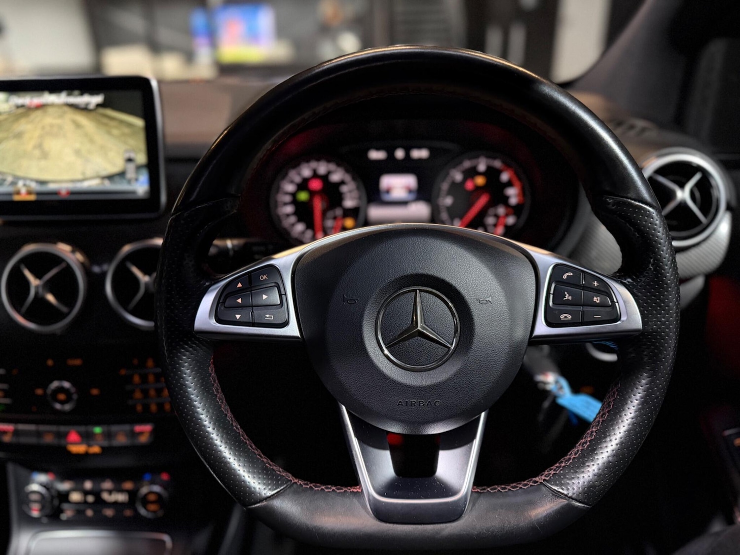 Used Mercedes-Benz B Class 2016 for sale - 77400812: Photo 32