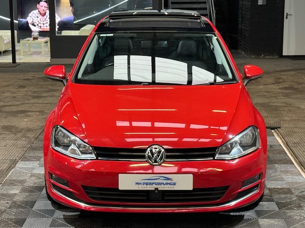 Used Volkswagen Golf 2017 for sale - 76246819: Photo 2