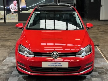 Used Volkswagen Golf 2017 for sale - 76246819: Photo 2