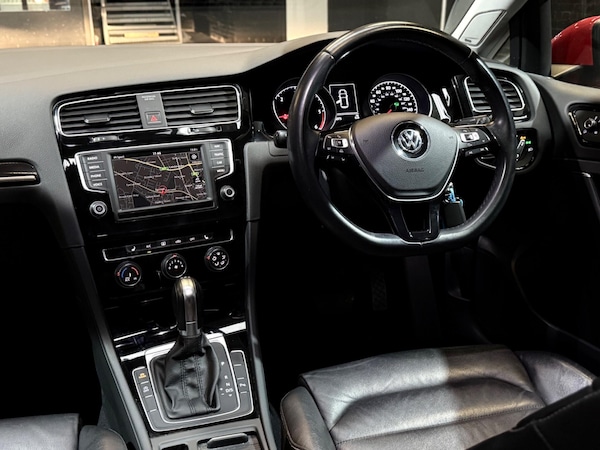 Used Volkswagen Golf 2017 for sale - 76246819: Photo 45