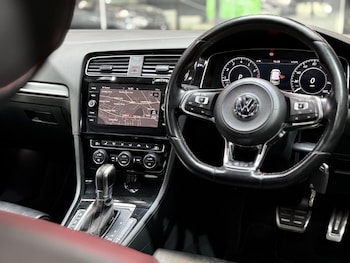 Used Volkswagen Golf 2017 for sale - 75448454: Photo