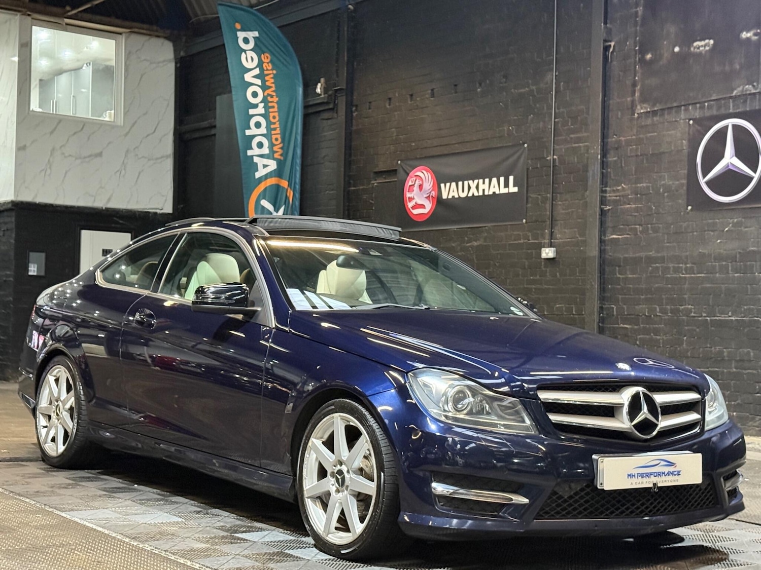 Used Mercedes-Benz C Class 2012 for sale - 76473065: Photo 10