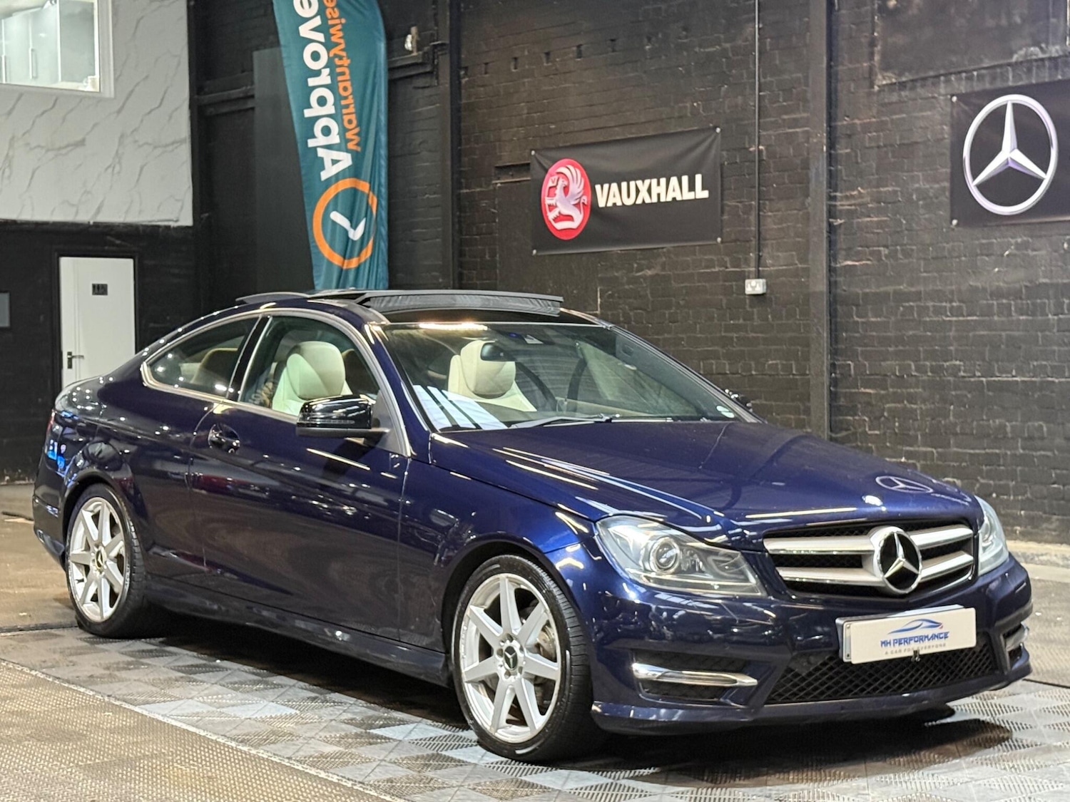 Used Mercedes-Benz C Class 2012 for sale - 76473065: Photo 11