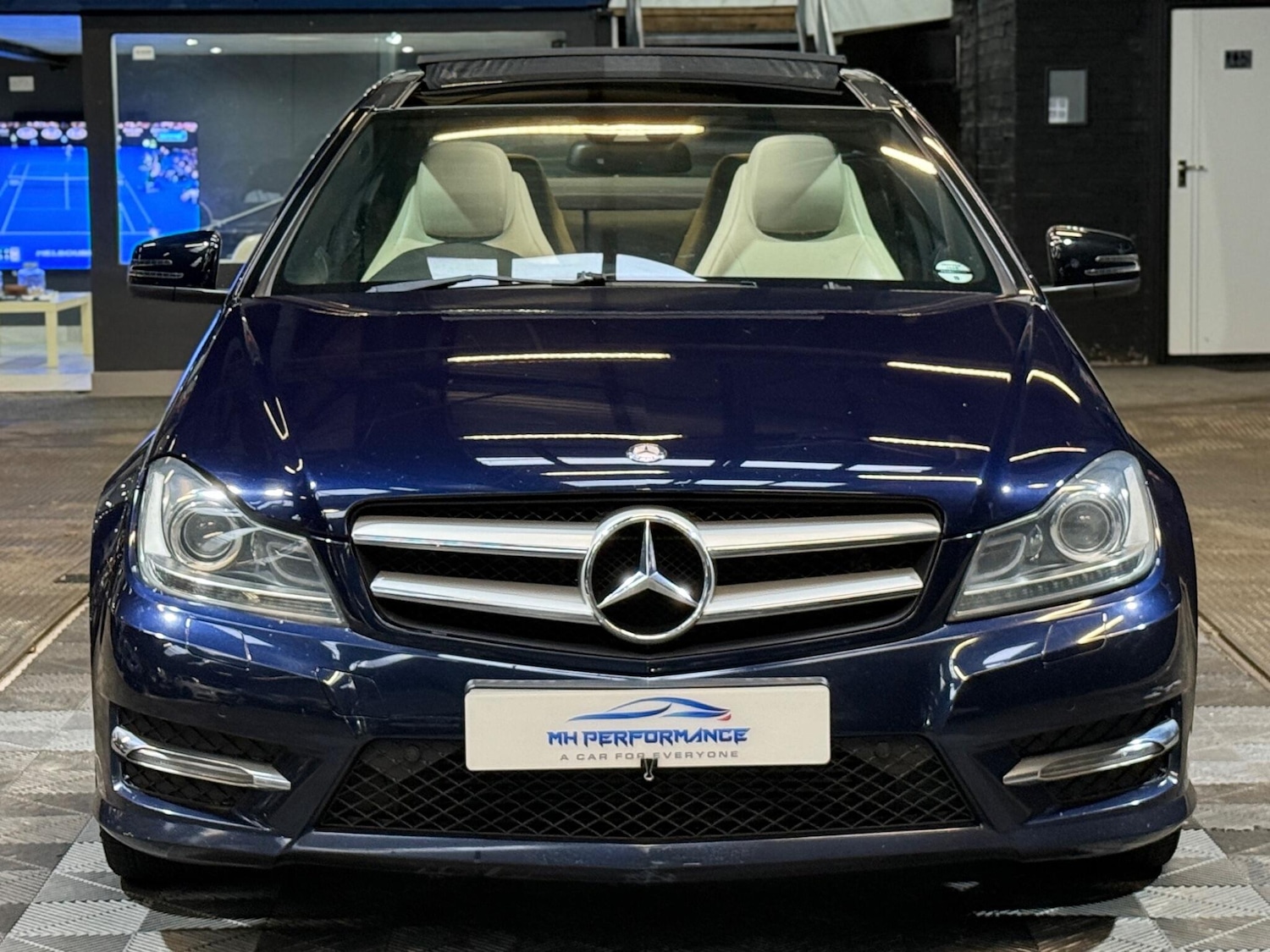 Used Mercedes-Benz C Class 2012 for sale - 76473065: Photo 21