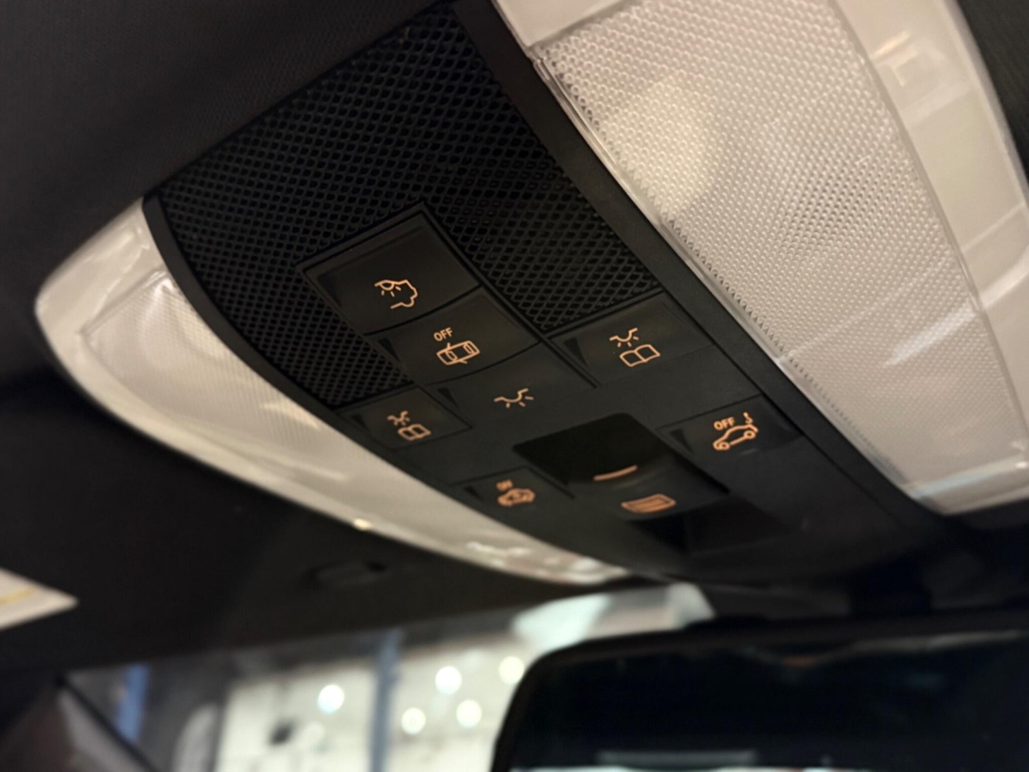 Used Mercedes-Benz C Class 2012 for sale - 76473065: Photo 25