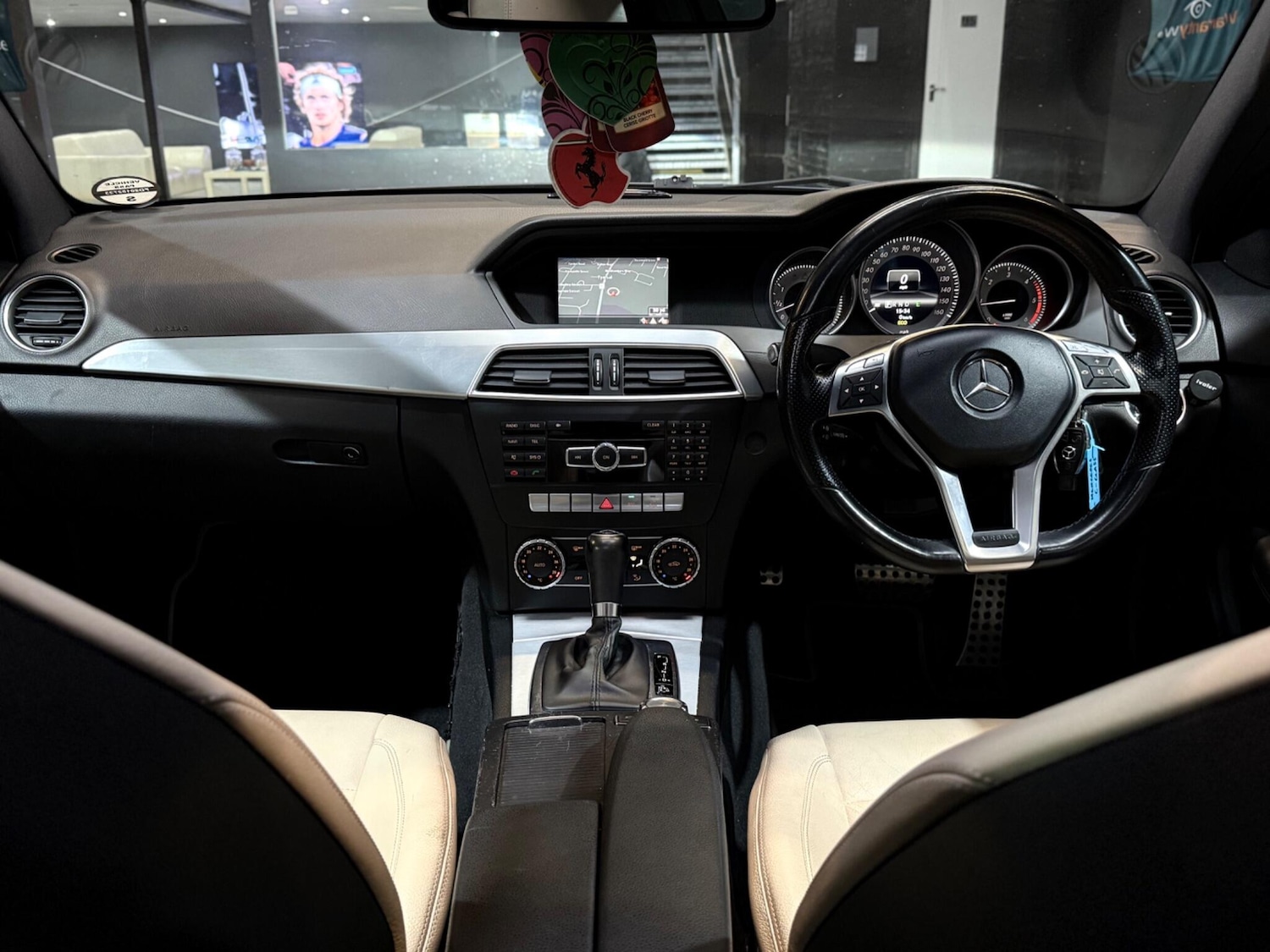 Used Mercedes-Benz C Class 2012 for sale - 76473065: Photo 42