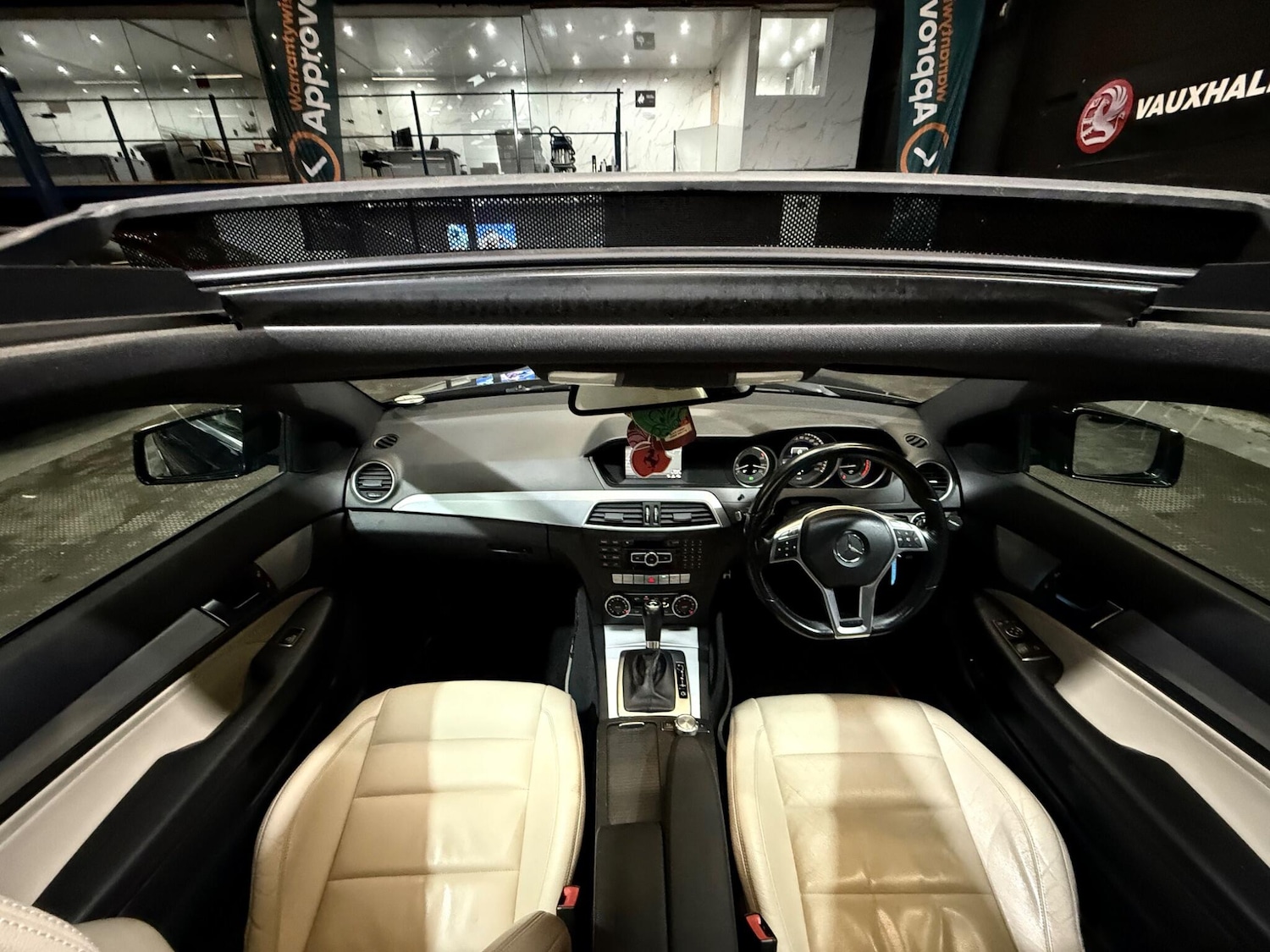 Used Mercedes-Benz C Class 2012 for sale - 76473065: Photo 44