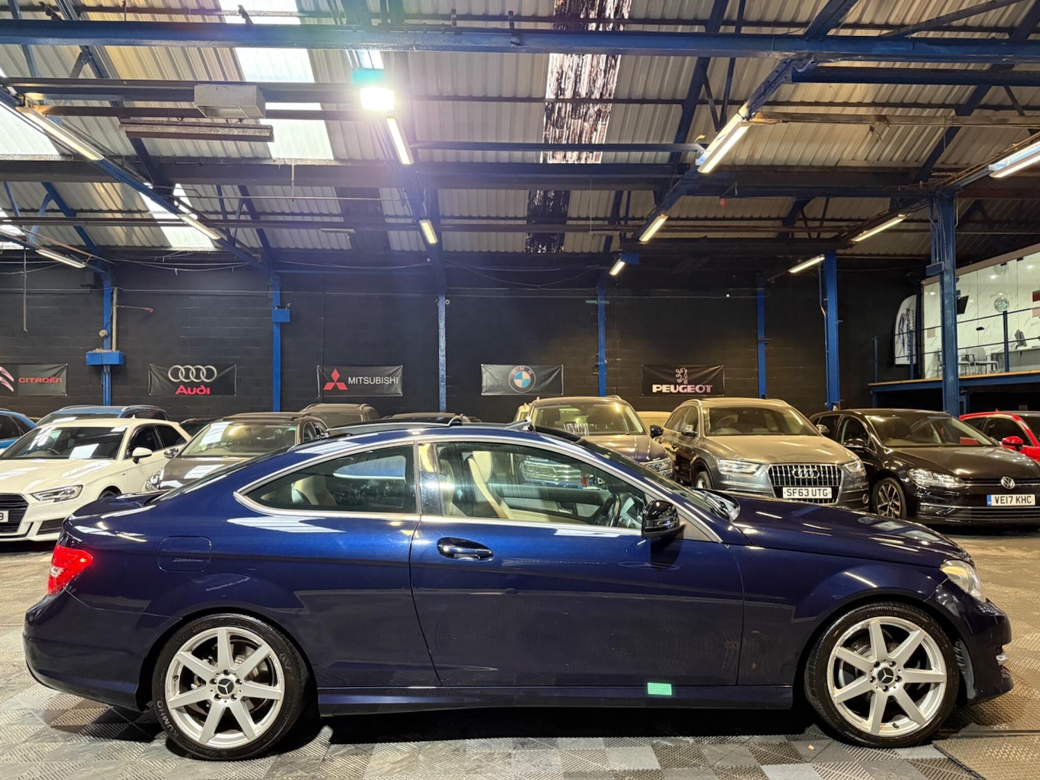 Used Mercedes-Benz C Class 2012 for sale - 76473065: Photo 52