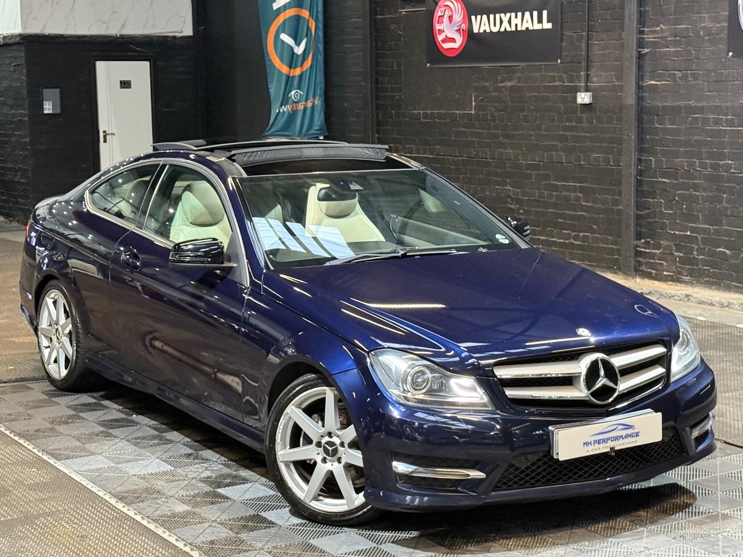 Used Mercedes-Benz C Class 2012 for sale - 76473065: Photo 6