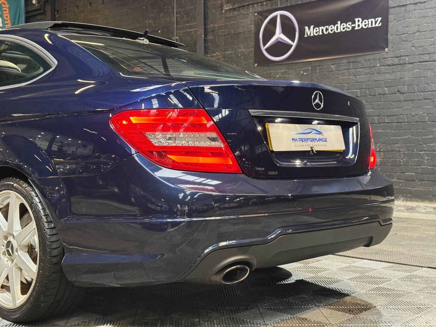 Used Mercedes-Benz C Class 2012 for sale - 76473065: Photo 62