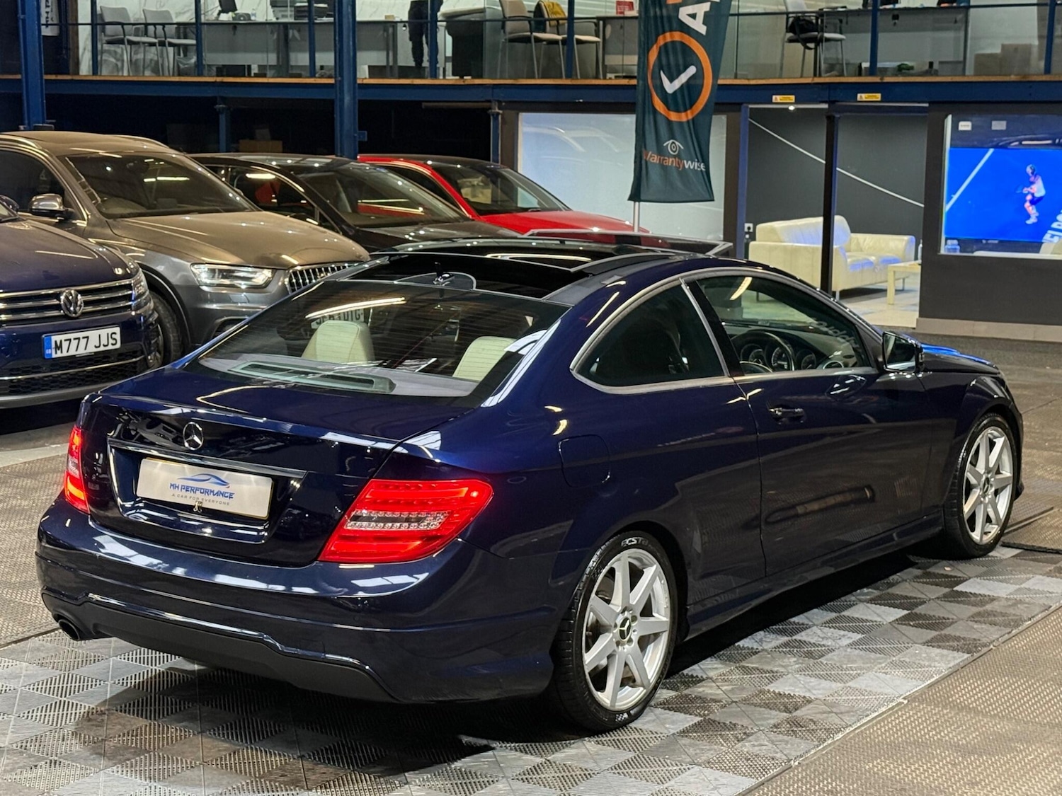 Used Mercedes-Benz C Class 2012 for sale - 76473065: Photo 65