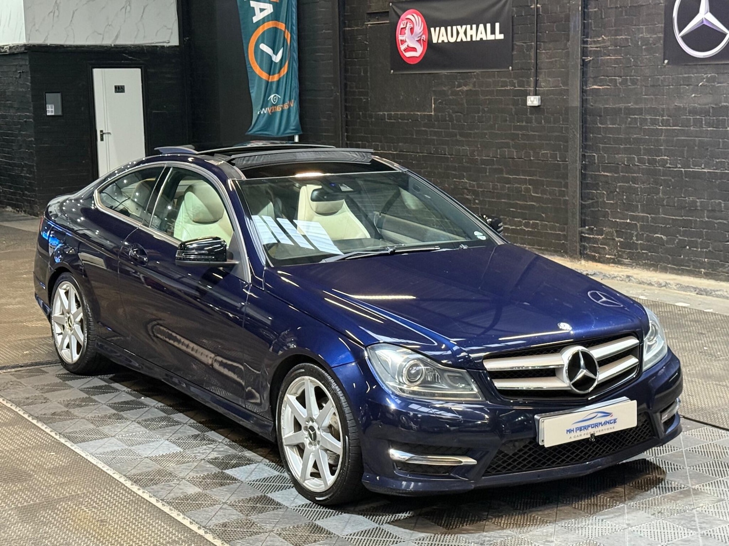 Used Mercedes-Benz C Class 2012 for sale - 76473065: Photo 9