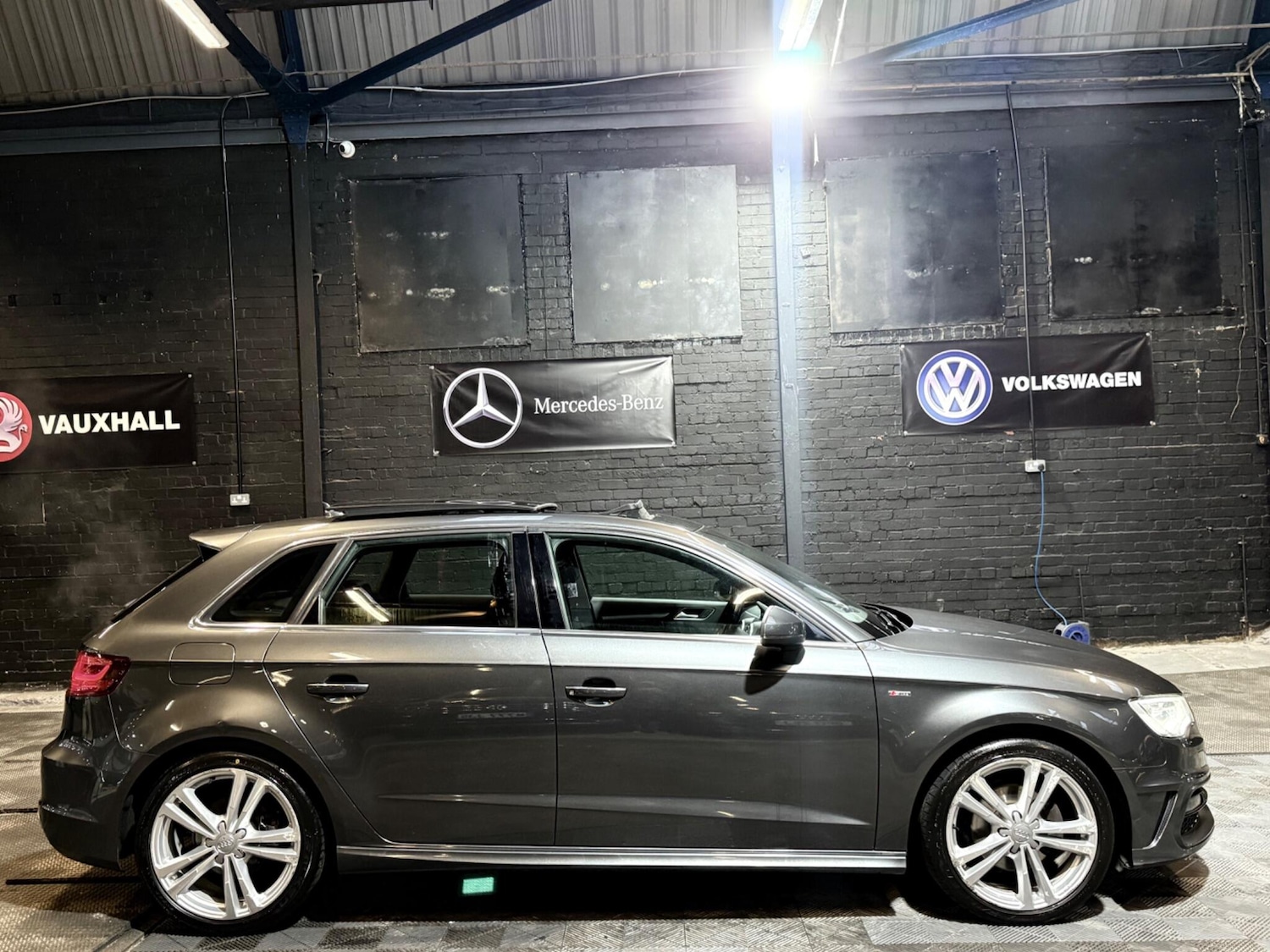 Used Audi A3 2015 for sale - 76538617: Photo 32