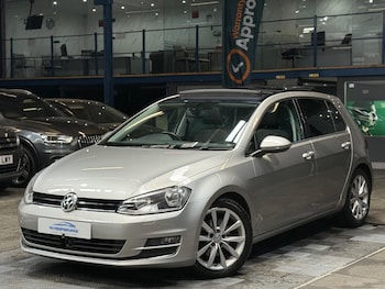 Volkswagen - Golf