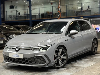 Volkswagen - Golf