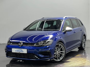 Used Volkswagen Golf 2017 for sale - 78772400: Photo
