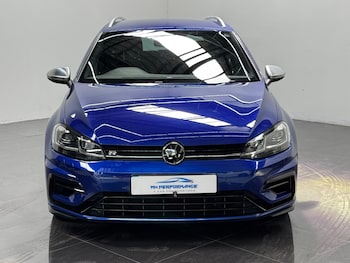 Used Volkswagen Golf 2017 for sale - 78772400: Photo