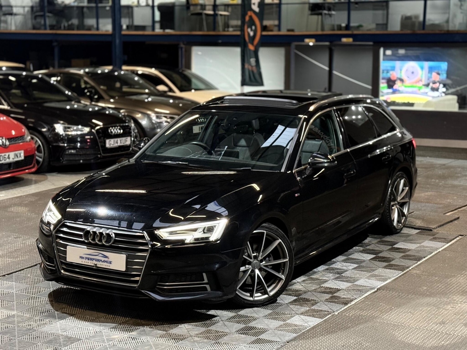 Used Audi A4 Avant 2017 for sale - 76975455: Photo 11