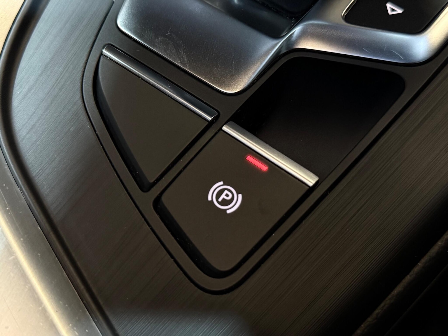 Used Audi A4 Avant 2017 for sale - 76975455: Photo 22