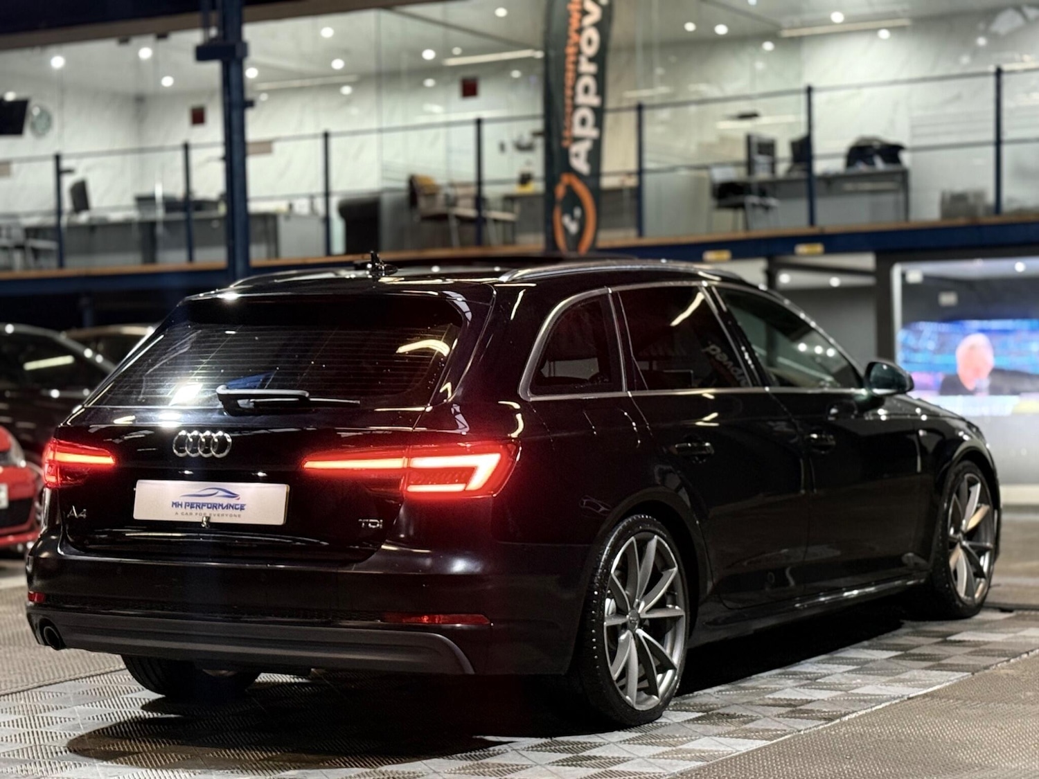 Used Audi A4 Avant 2017 for sale - 76975455: Photo 27