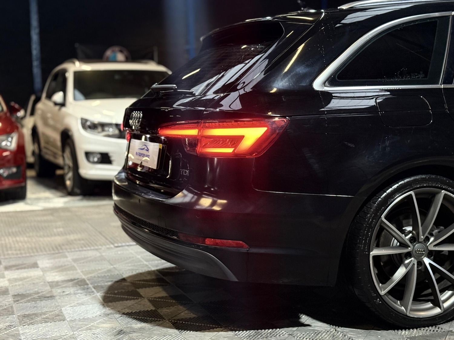 Used Audi A4 Avant 2017 for sale - 76975455: Photo 31