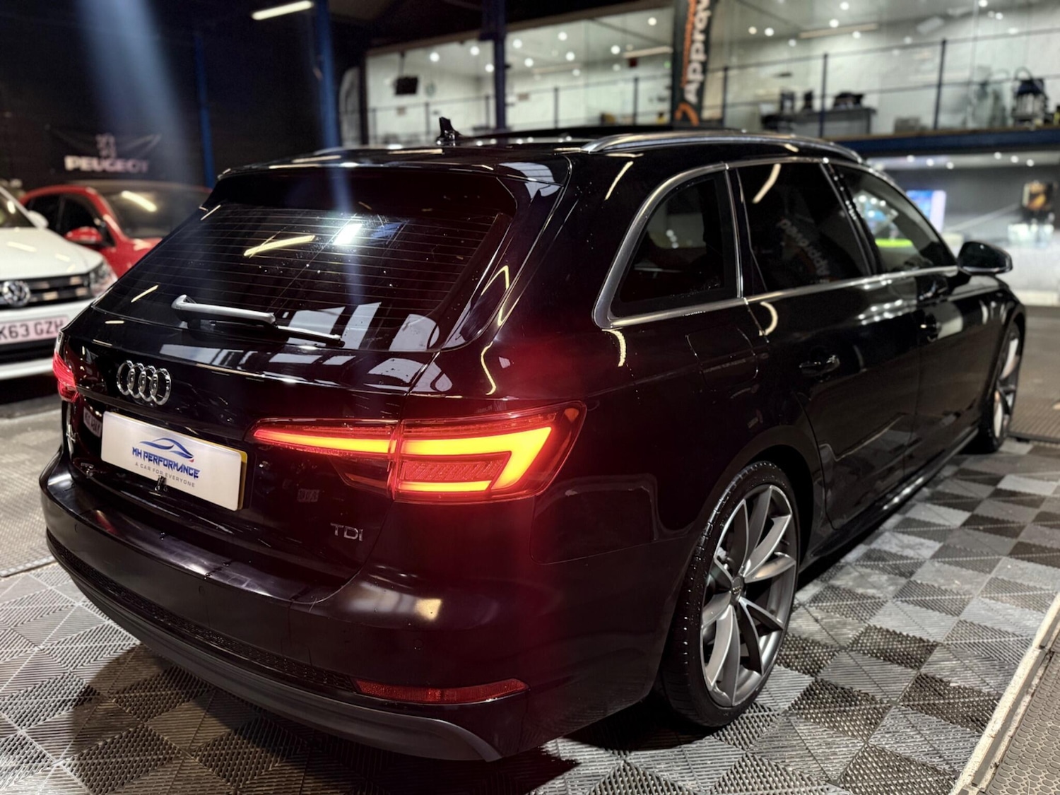 Used Audi A4 Avant 2017 for sale - 76975455: Photo 35