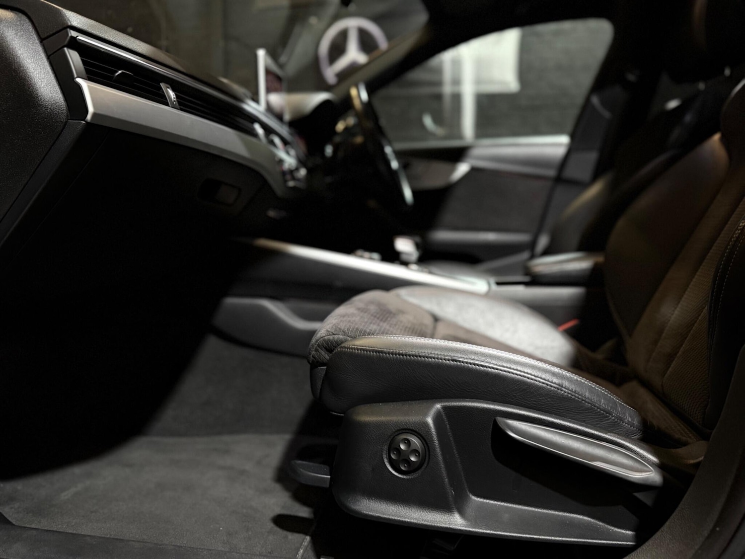 Used Audi A4 Avant 2017 for sale - 76975455: Photo 41