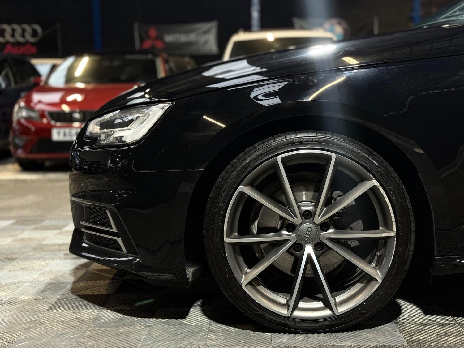 Used Audi A4 Avant 2017 for sale - 76975455: Photo 44