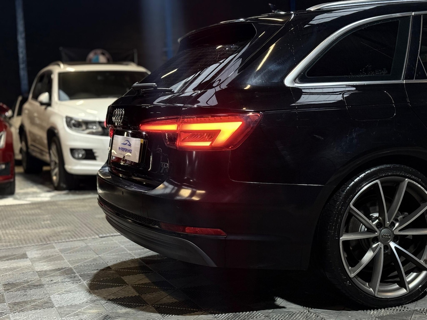 Used Audi A4 Avant 2017 for sale - 76975455: Photo 53