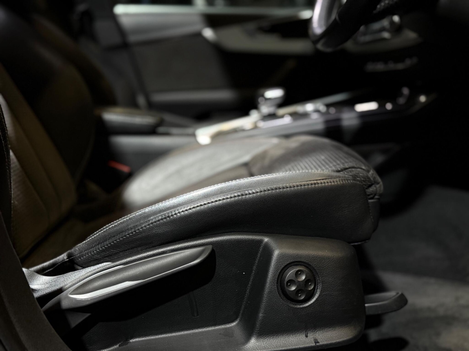 Used Audi A4 Avant 2017 for sale - 76975455: Photo 56