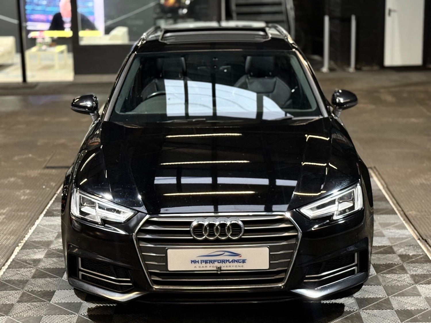 Used Audi A4 Avant 2017 for sale - 76975455: Photo 57