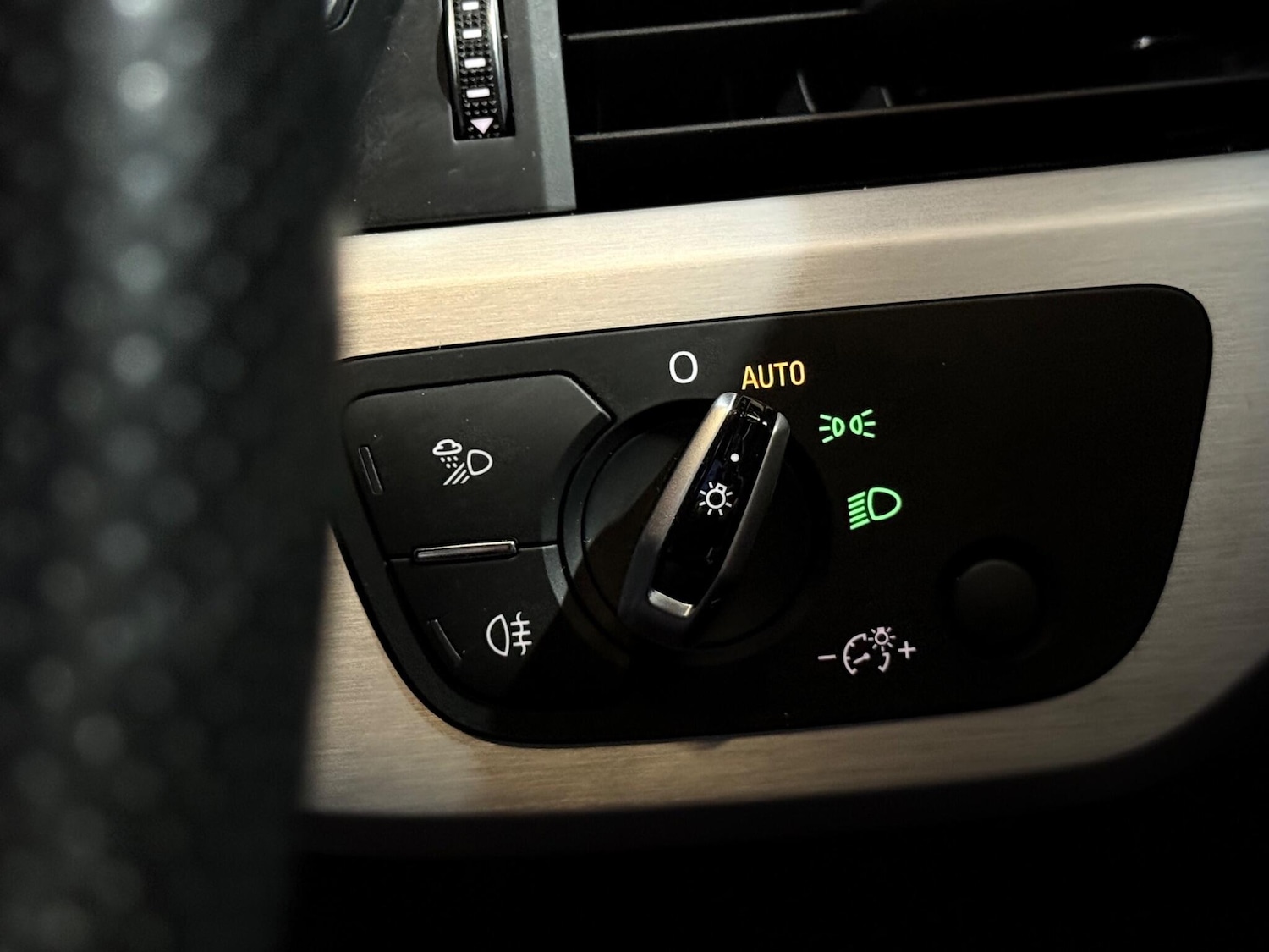 Used Audi A4 Avant 2017 for sale - 76975455: Photo 69